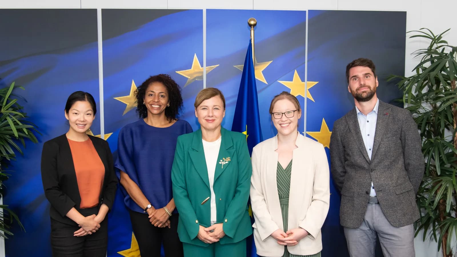 Representantes da OpenAI durante visita à Comissão Europeia, em foto de arquivo