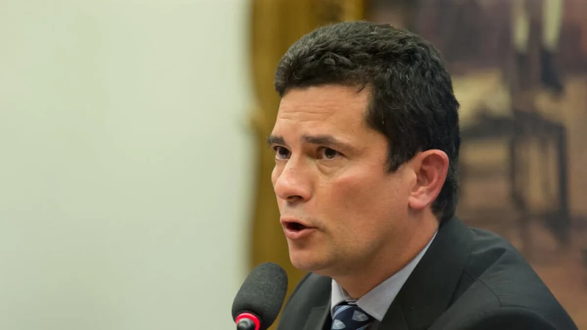 O senador e candidato ao governo do Paraná Sergio Moro em entrevista