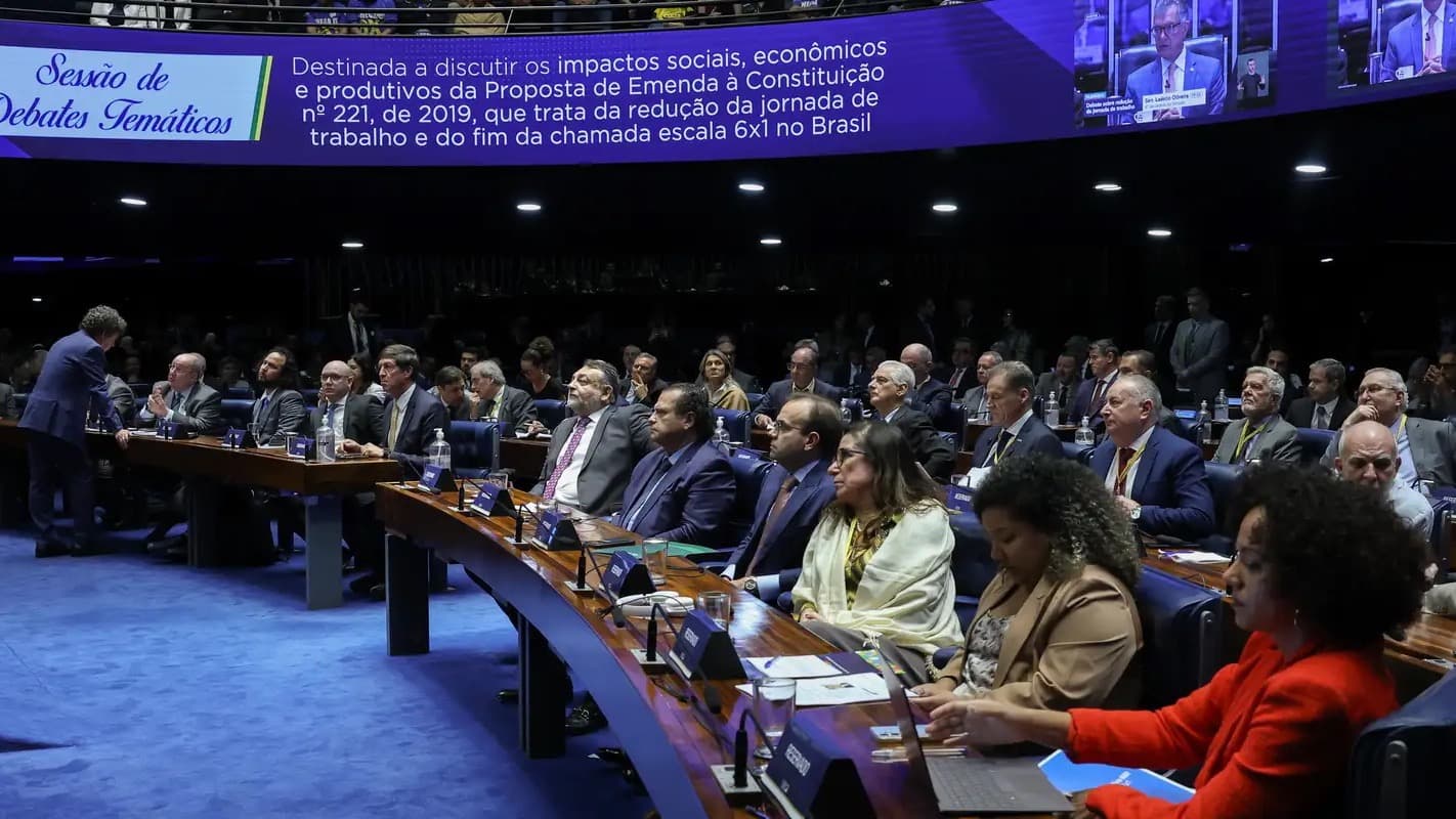 Plenário do Senado durante sessão de debates sobre a PEC do fim da escala 6x1, foto de arquivo
