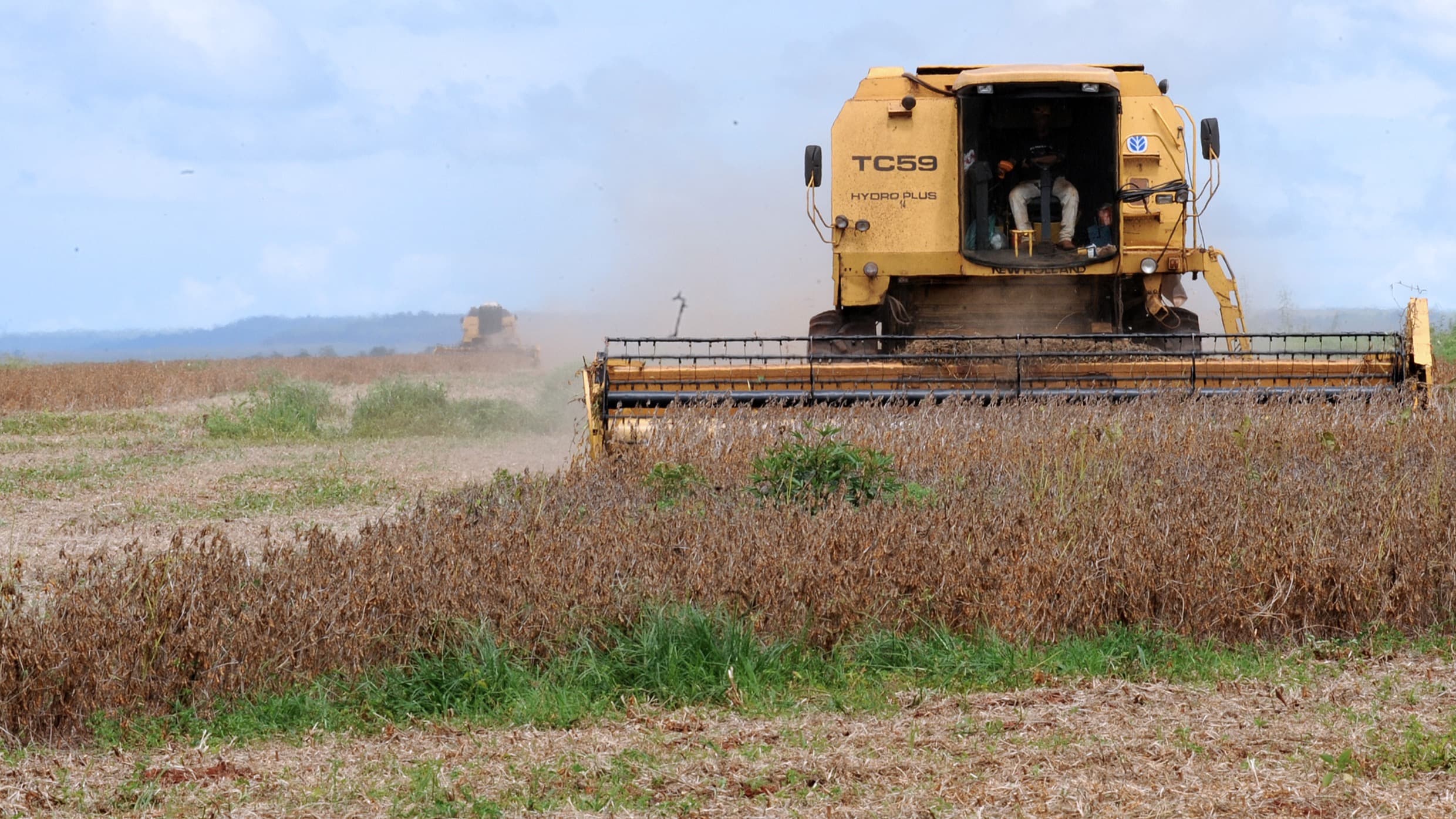 Colheitadeira em plantação de soja no Mato Grosso, foto de arquivo