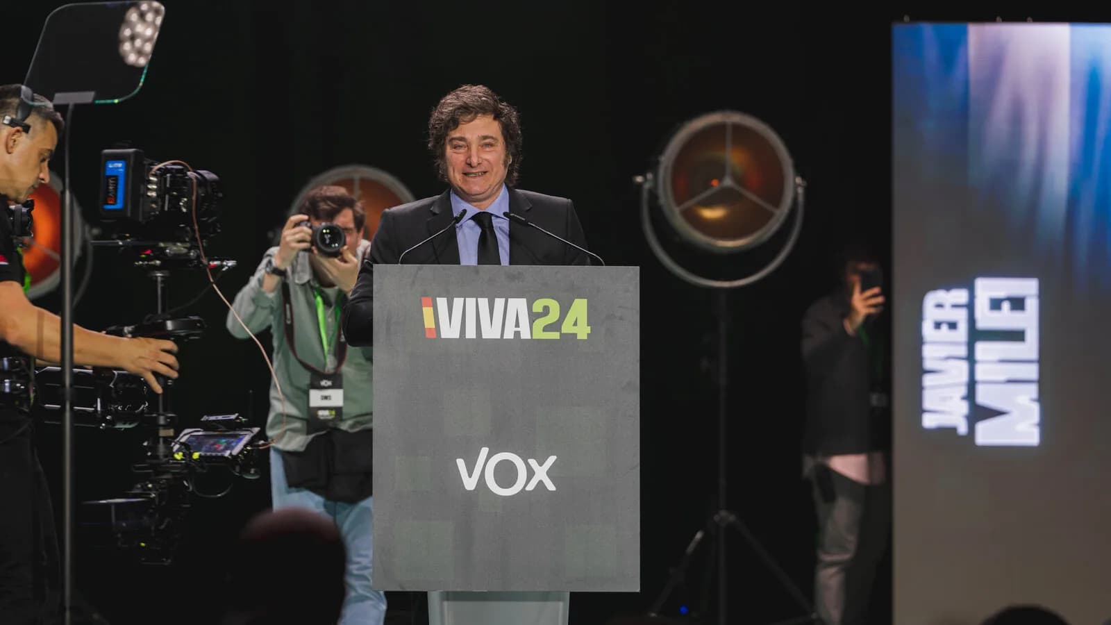 O presidente argentino Javier Milei discursa em evento na Espanha