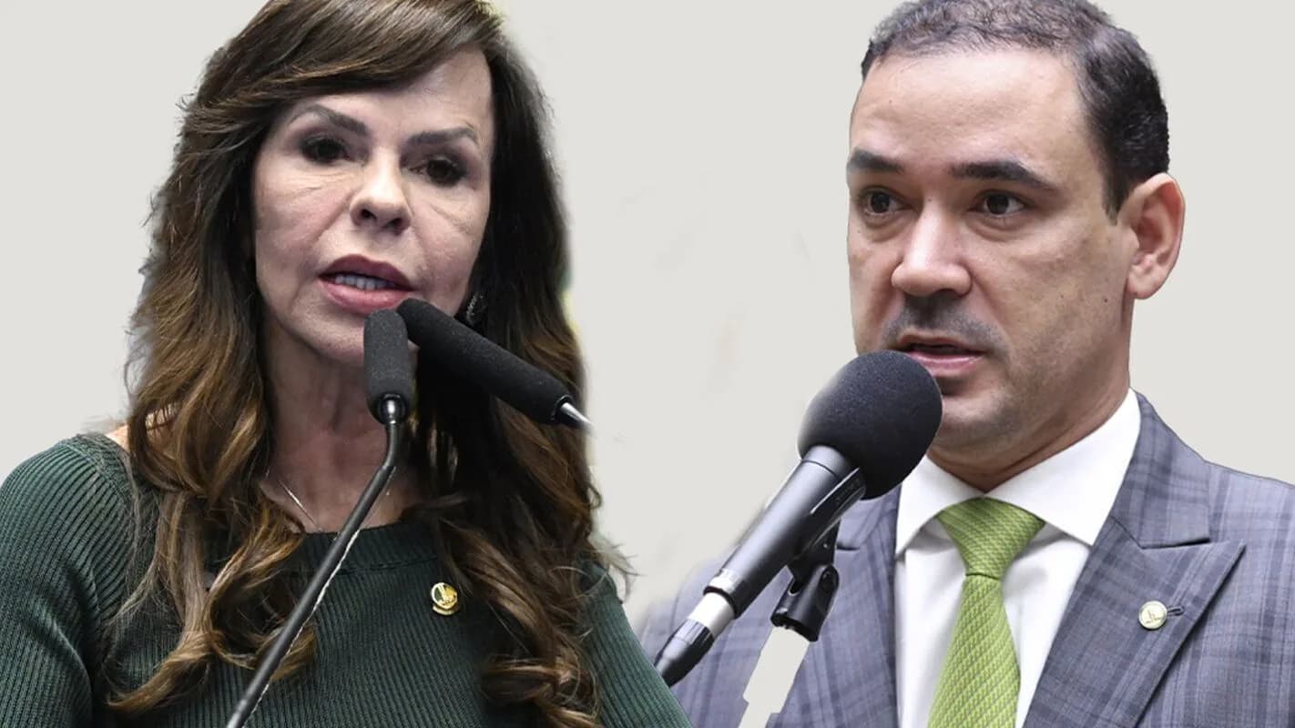 Professora Dorinha e Vicentinho Júnior, candidatos ao governo do Tocantins, falando ao microfone