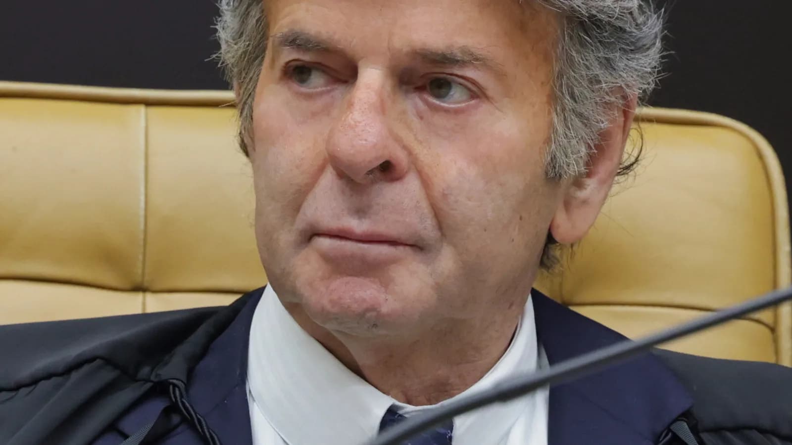 Ministro Luiz Fux, do STF, em sessão de julgamento no plenário da Corte