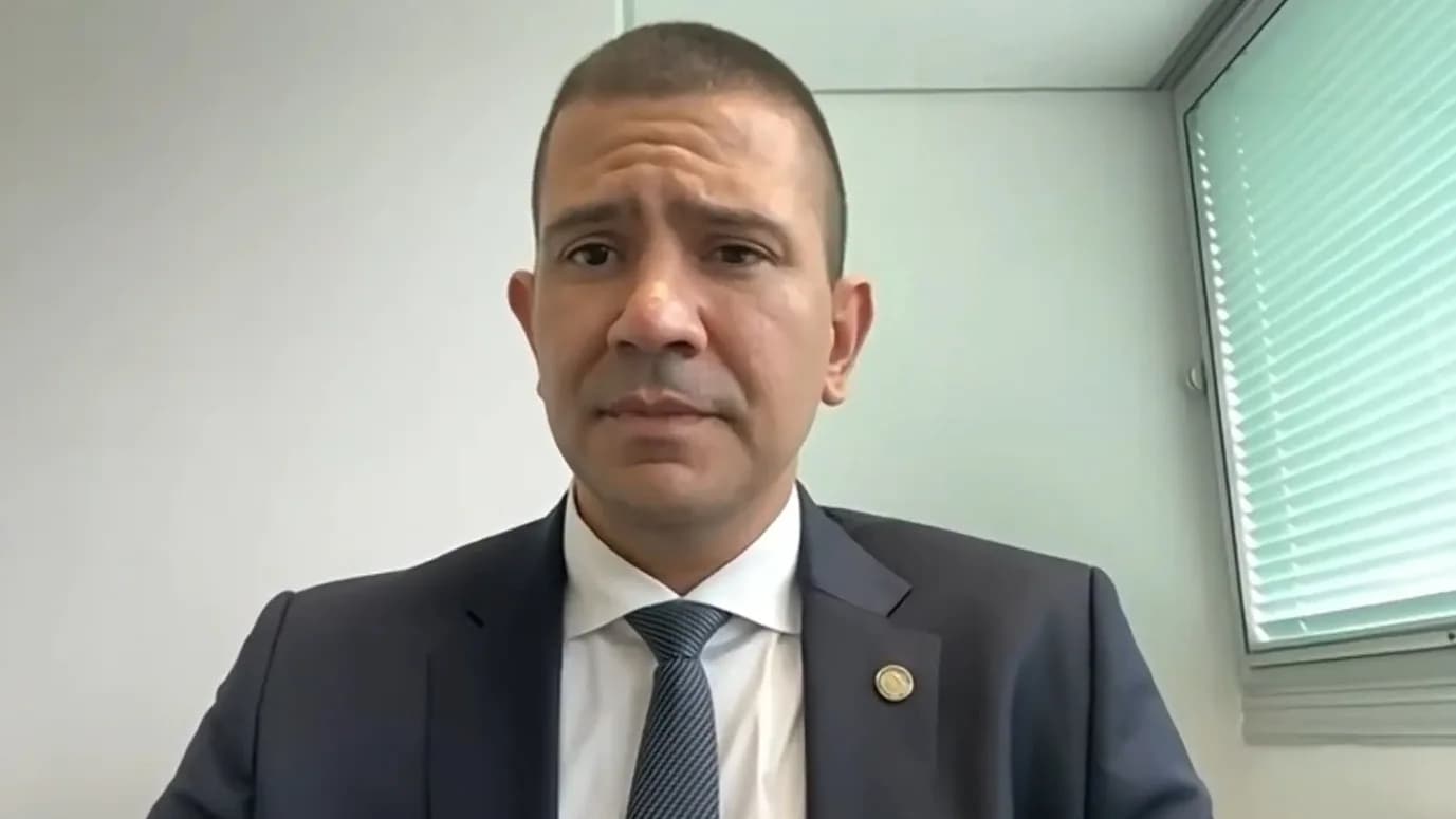 O deputado estadual Douglas Ruas (PL), candidato ao governo do Rio de Janeiro, durante entrevista