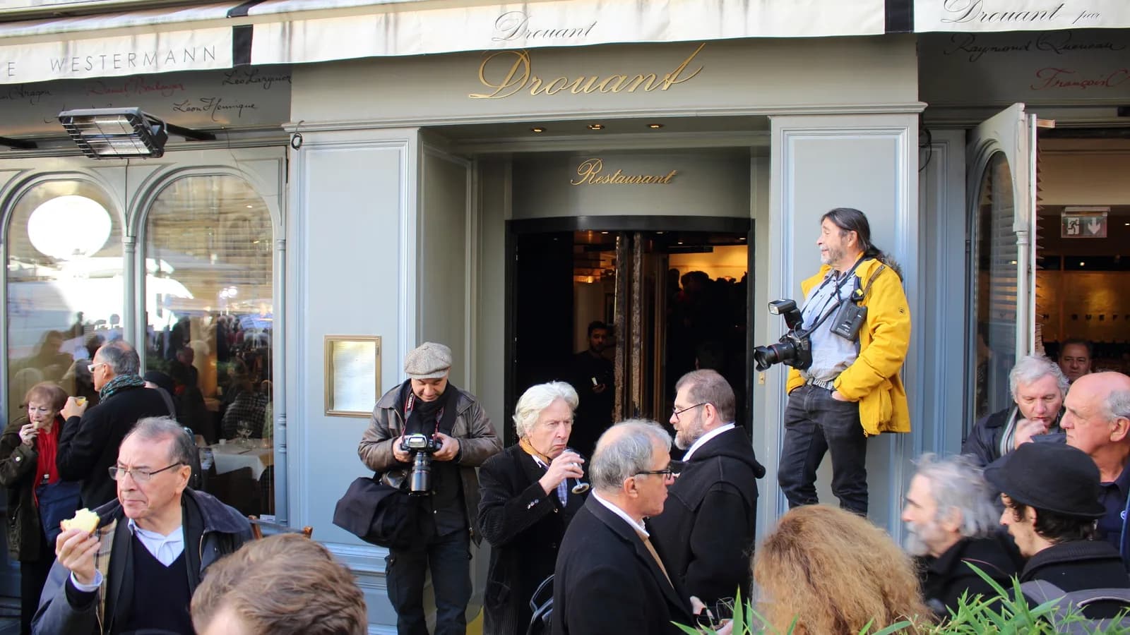 Fachada do restaurante Drouant, em Paris, local tradicional do anúncio do Prêmio Goncourt