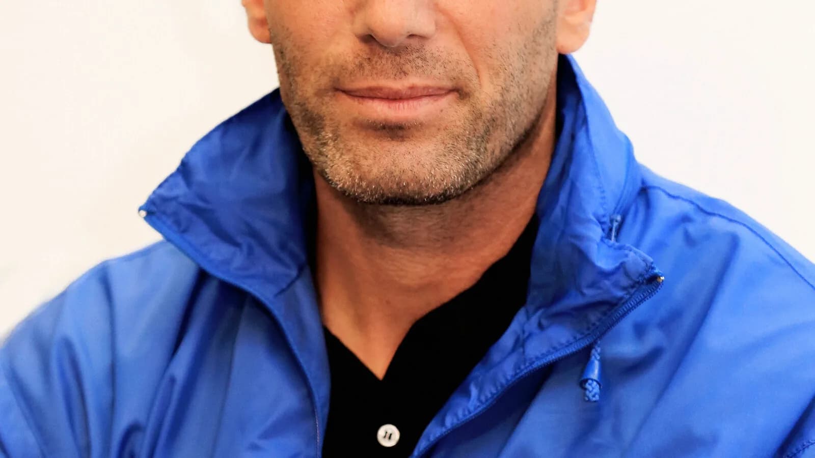 Zinedine Zidane, técnico da seleção francesa, em retrato