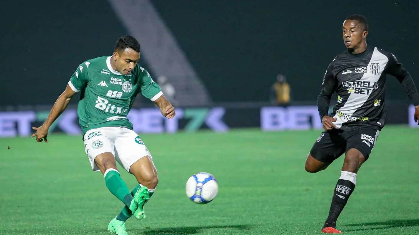 Jogador do Guarani em ação durante clássico contra a Ponte Preta (foto de arquivo)