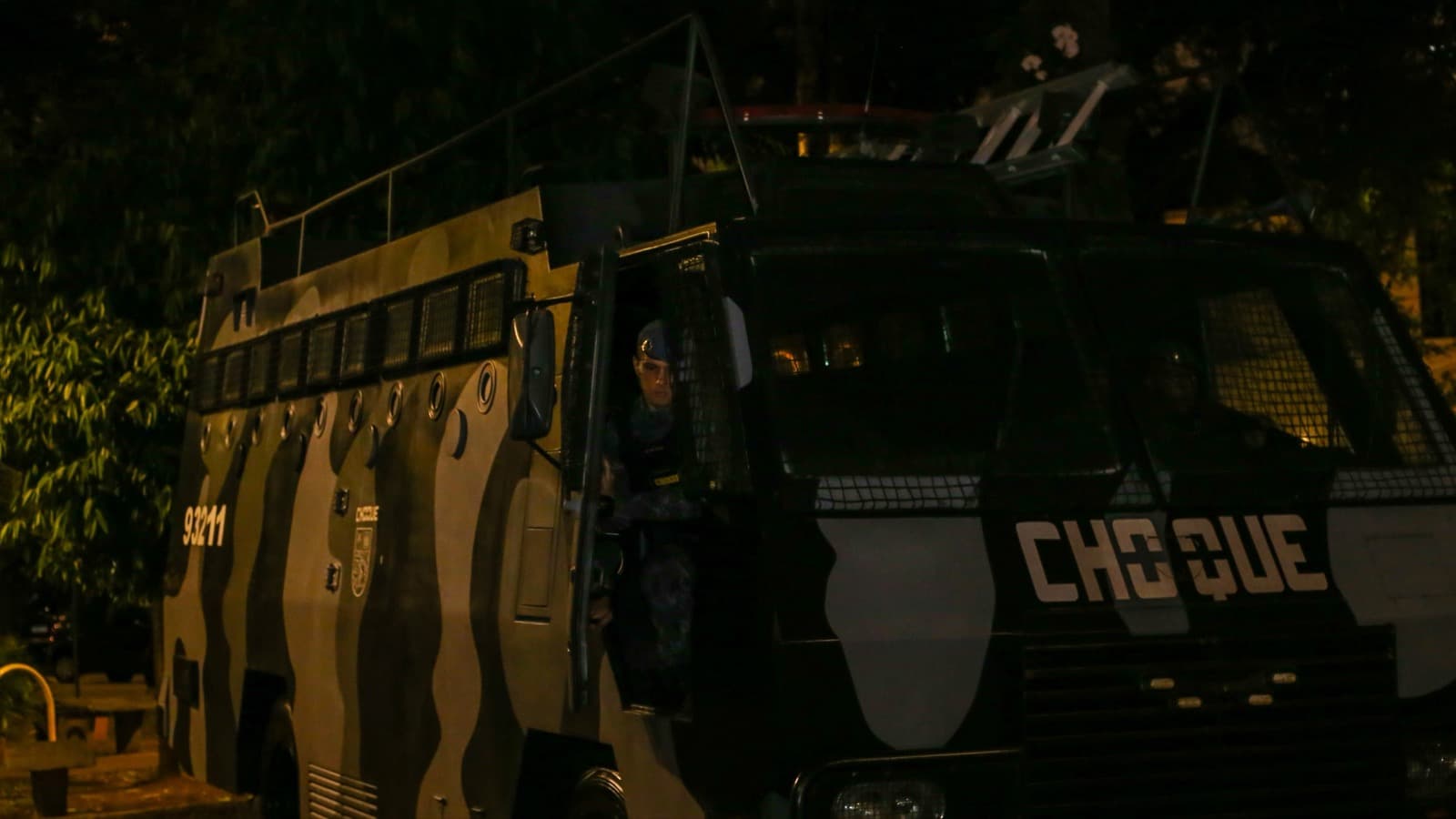Policiais do Batalhão de Choque da PM-SP em viatura durante operação contra o crime organizado (foto de arquivo)
