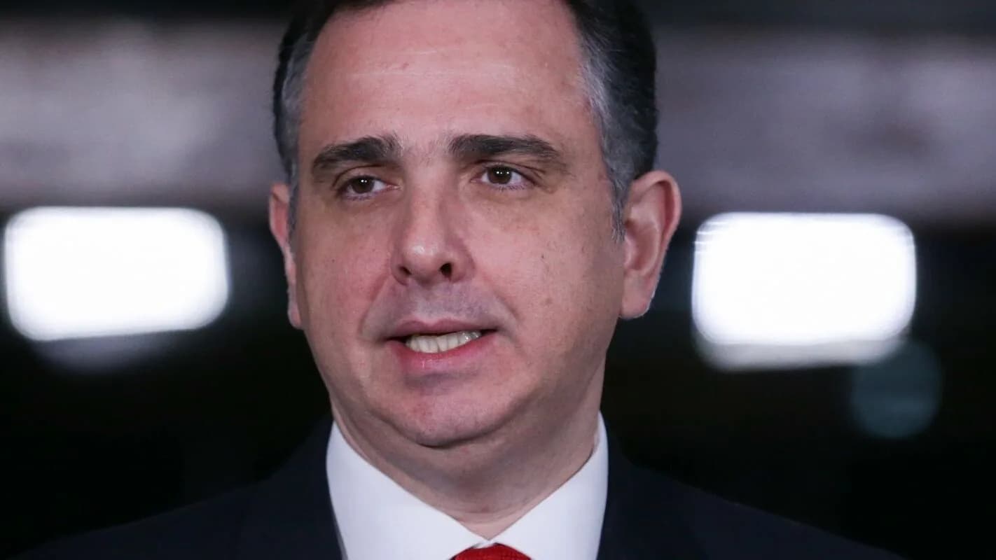 Rodrigo Pacheco fala durante sessão do Senado sobre sua indicação ao TCU