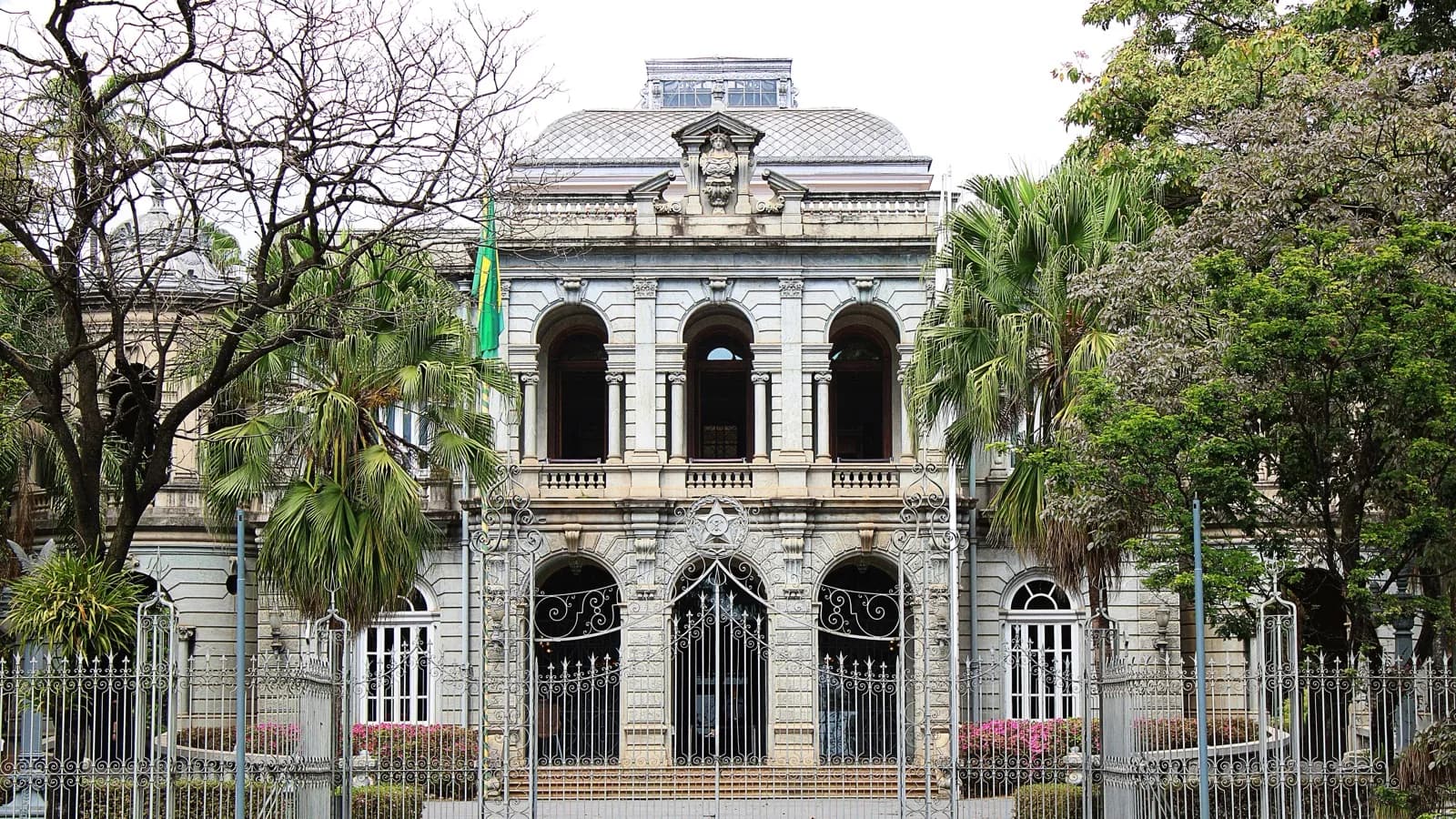 Fachada do Palácio da Liberdade, sede histórica do governo de Minas Gerais, em Belo Horizonte