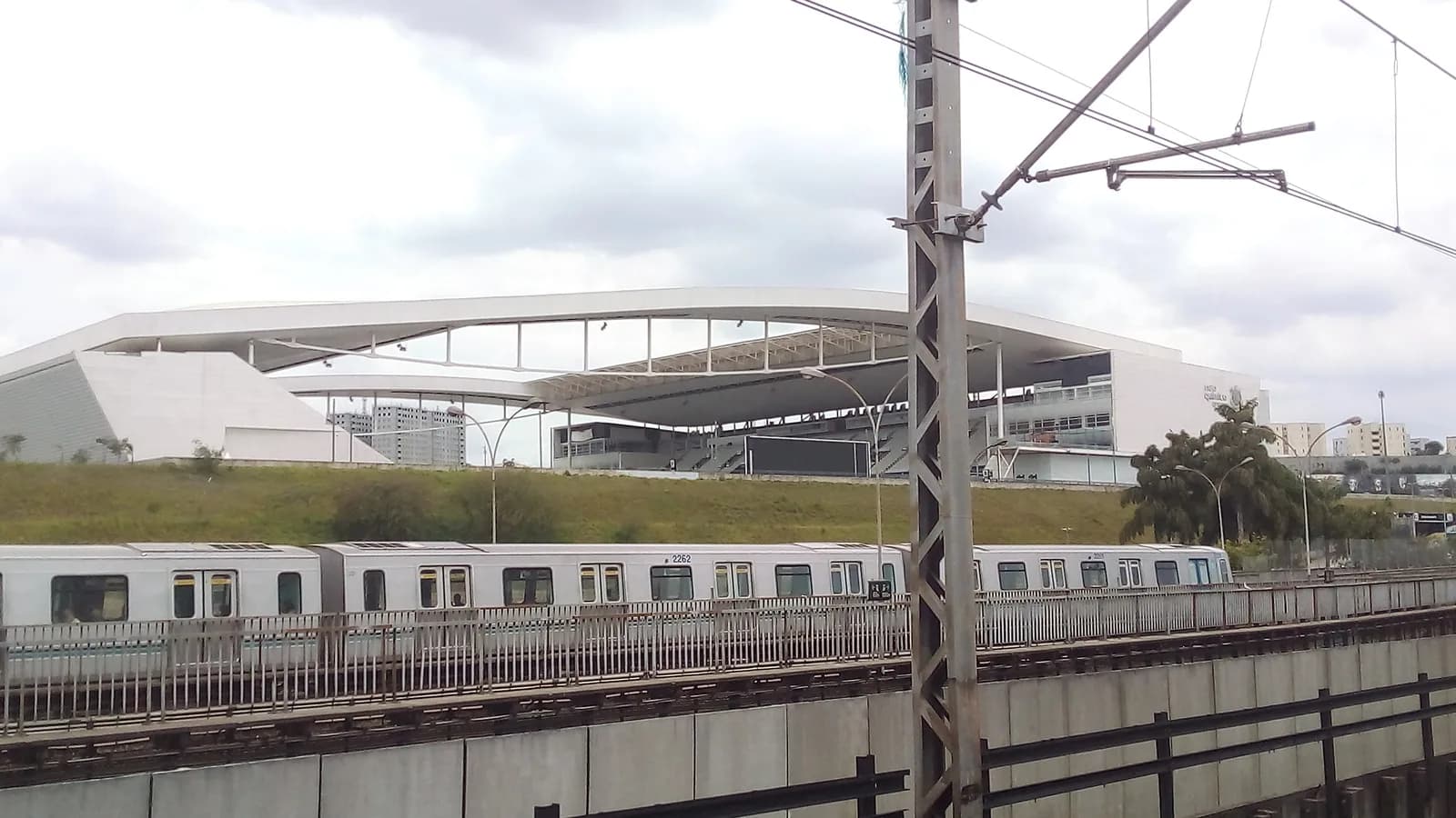 Vista externa da Neo Química Arena, palco do empate entre Corinthians e Vitória