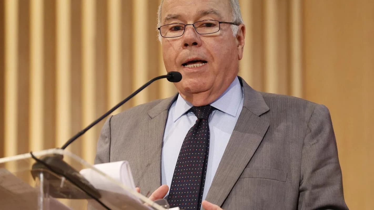 Chanceler Mauro Vieira discursa em púlpito, foto de arquivo