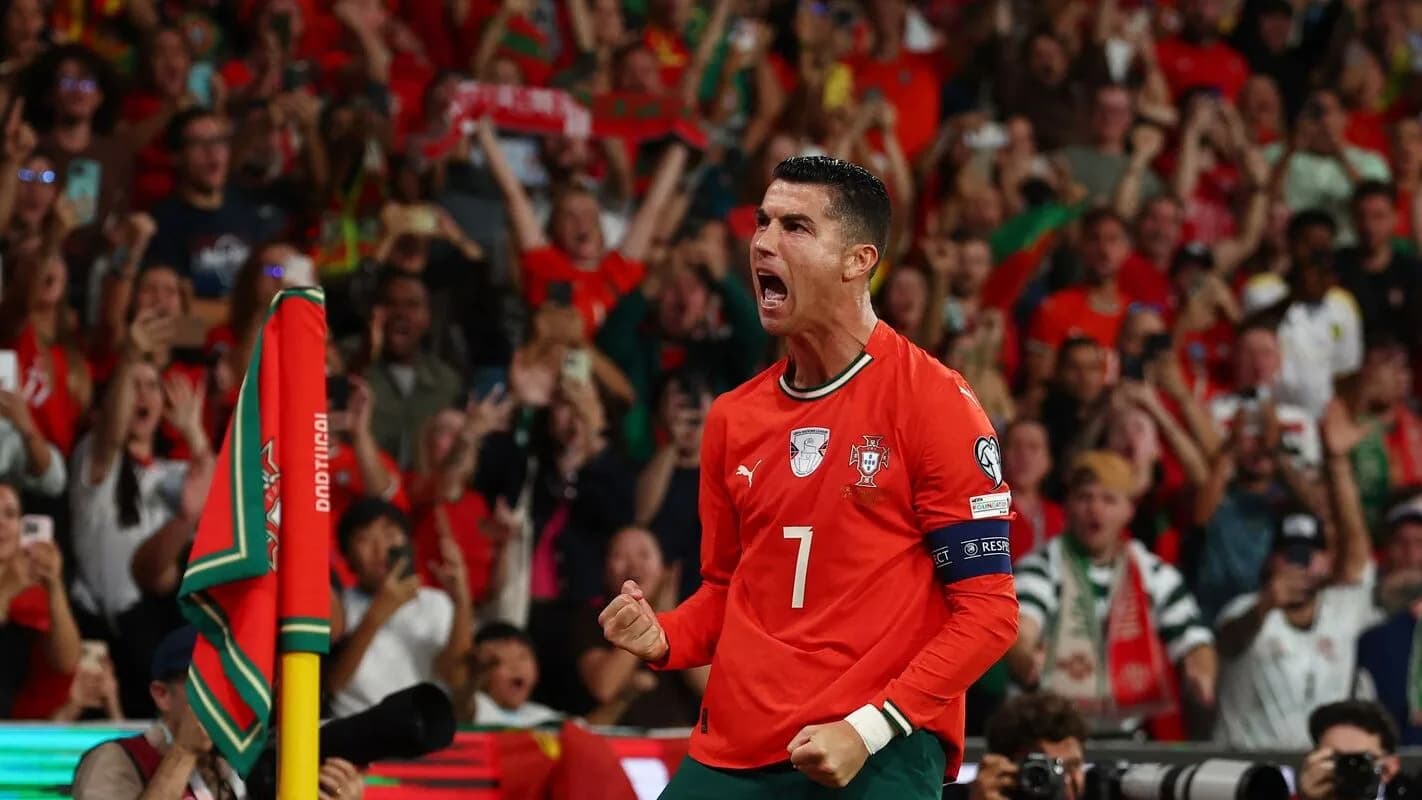 Cristiano Ronaldo comemora gol em jogo de Portugal, foto de arquivo