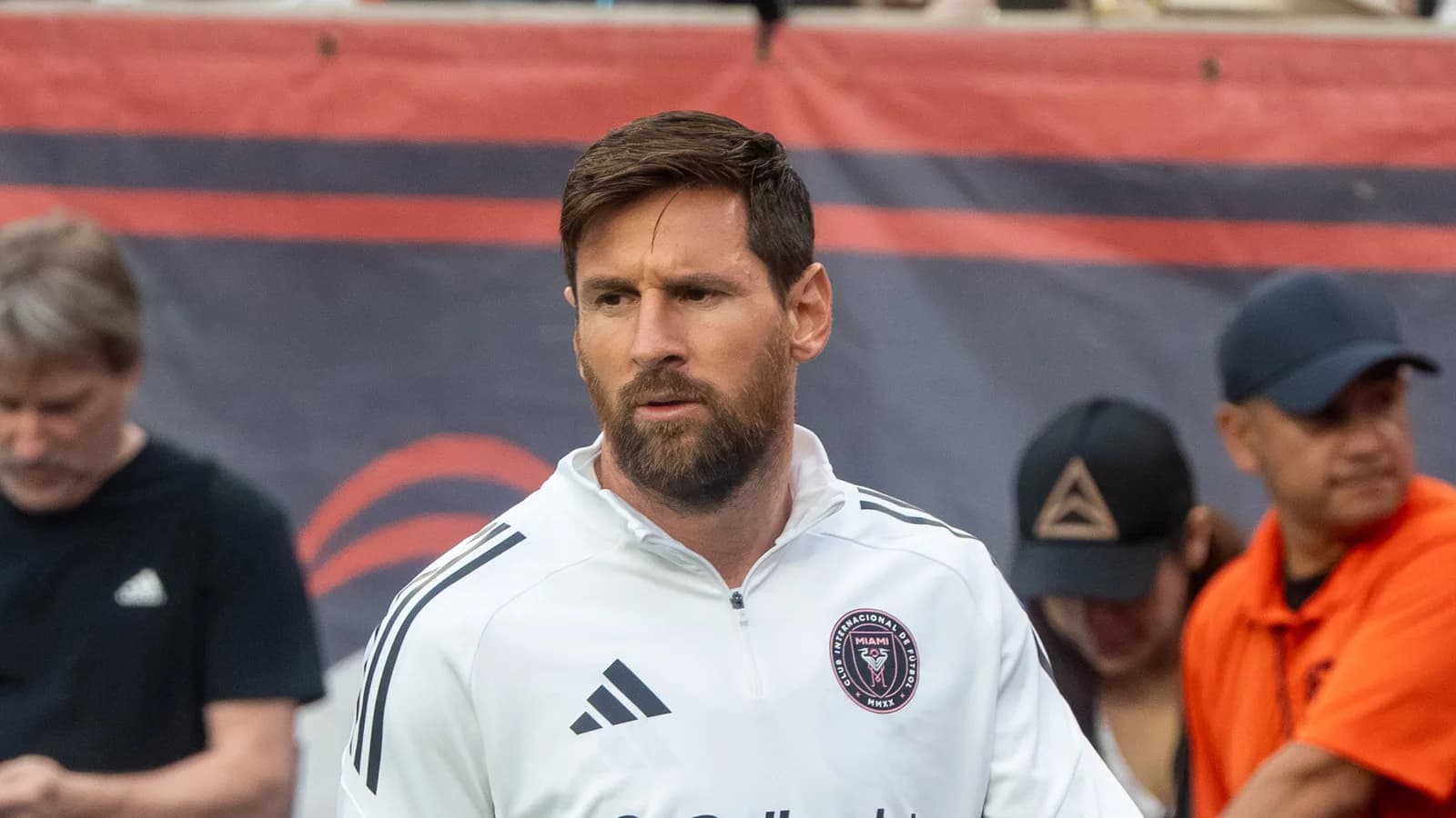 Lionel Messi com uniforme do Inter Miami durante partida da MLS em foto de arquivo.