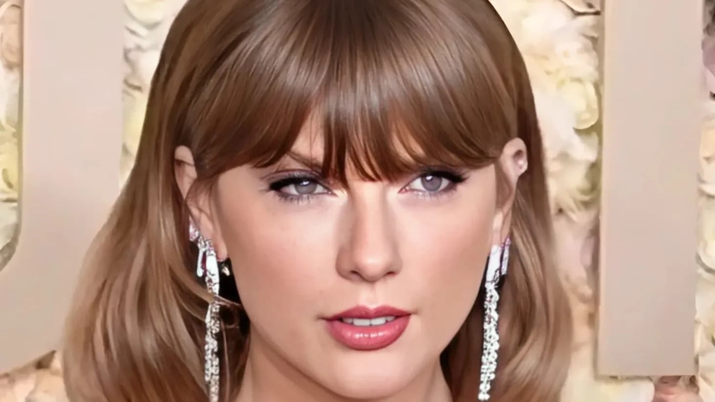 Retrato da cantora Taylor Swift em evento