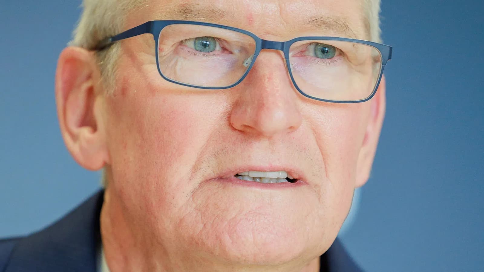 Retrato de Tim Cook, CEO da Apple