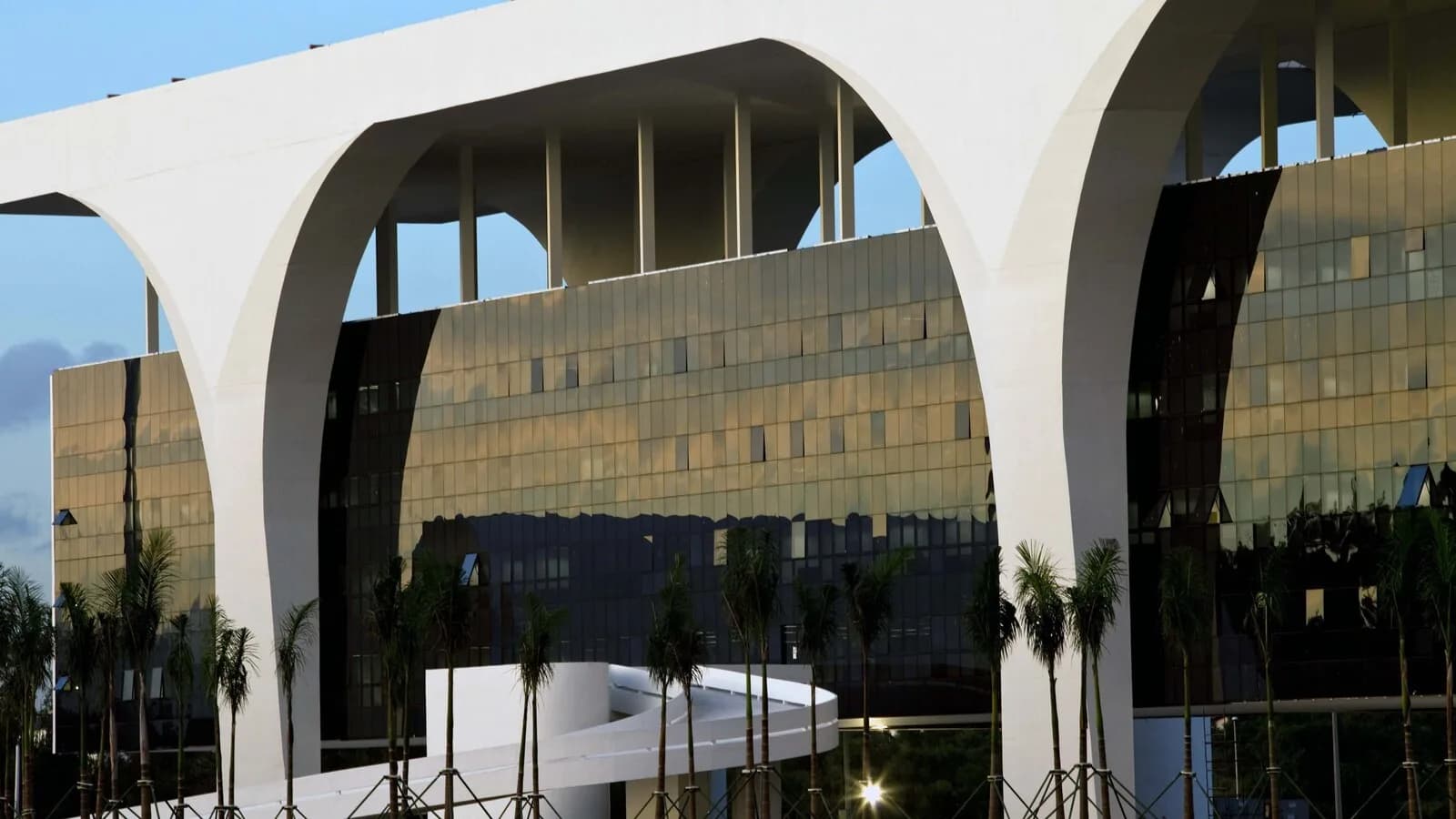 Fachada da Cidade Administrativa de Minas Gerais, sede do governo do estado, em foto de arquivo