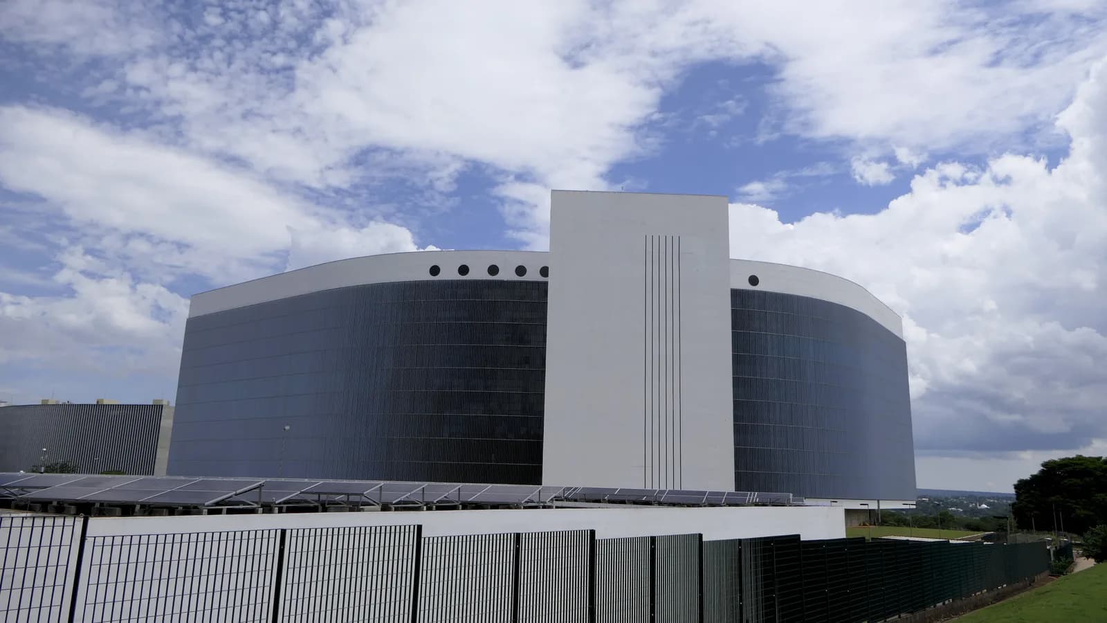 Fachada da sede do Tribunal Superior Eleitoral em Brasília