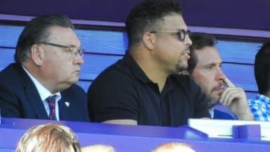 Ronaldo Nazário em arquibancada de estádio, foto de arquivo