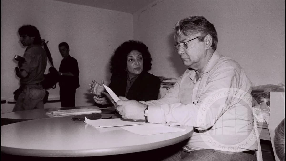 Telma de Souza ao lado do então governador Mário Covas, em foto de 1994