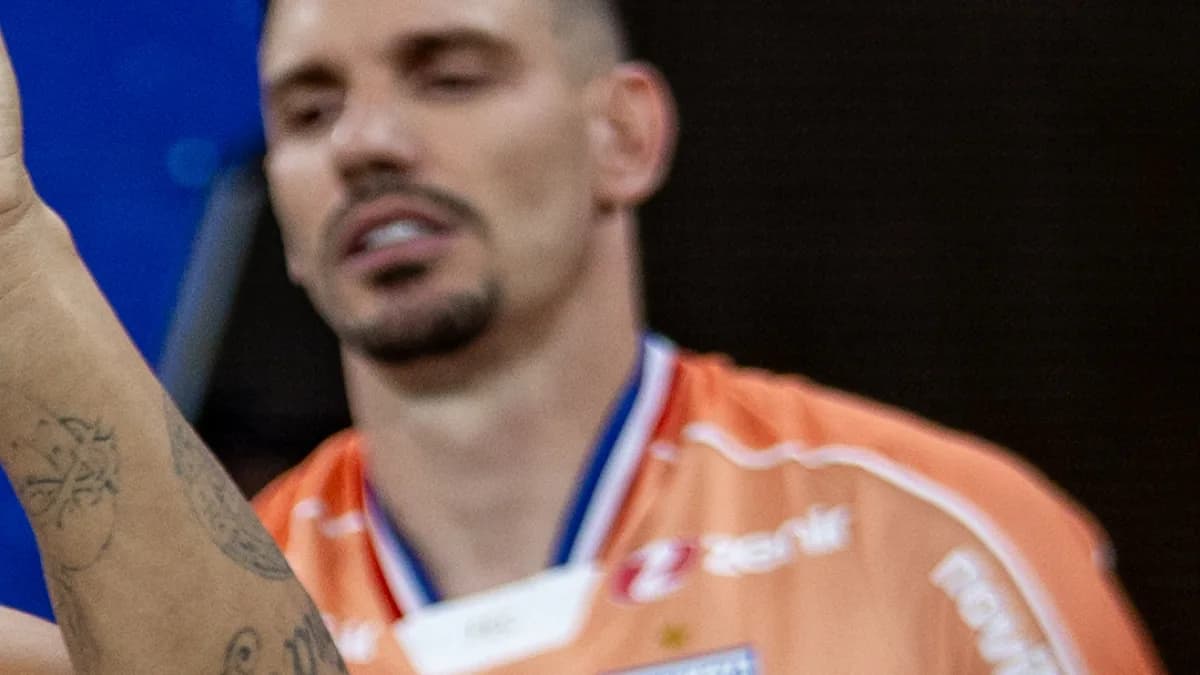 O goleiro e capitão João Ricardo, do Fortaleza, em jogo pela Série B