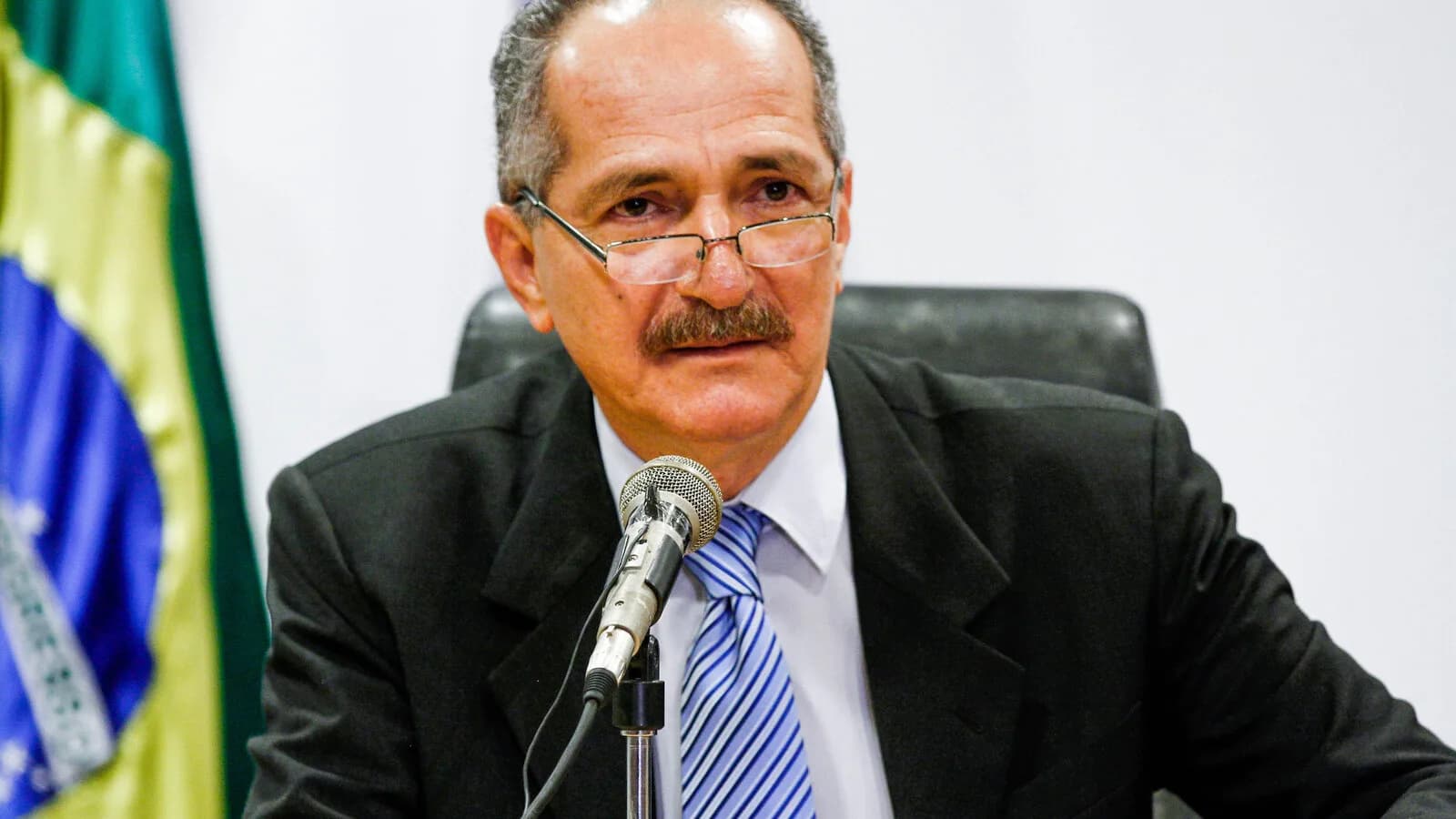 O ex-ministro Aldo Rebelo durante entrevista em Brasília (foto de arquivo)