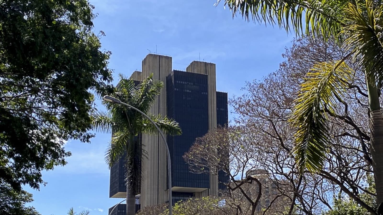 Fachada do edifício-sede do Banco Central do Brasil, em Brasília