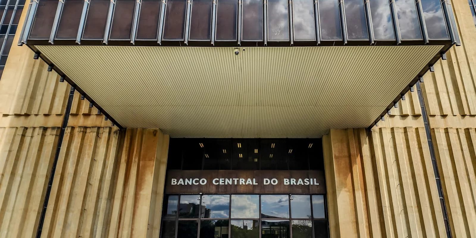 Mercado reduz expectativa de inflação para 5,15% em 2026 — Assuntos: banco central, boletim Focus, Selic, Taxas de juros, dólar, Multimídia