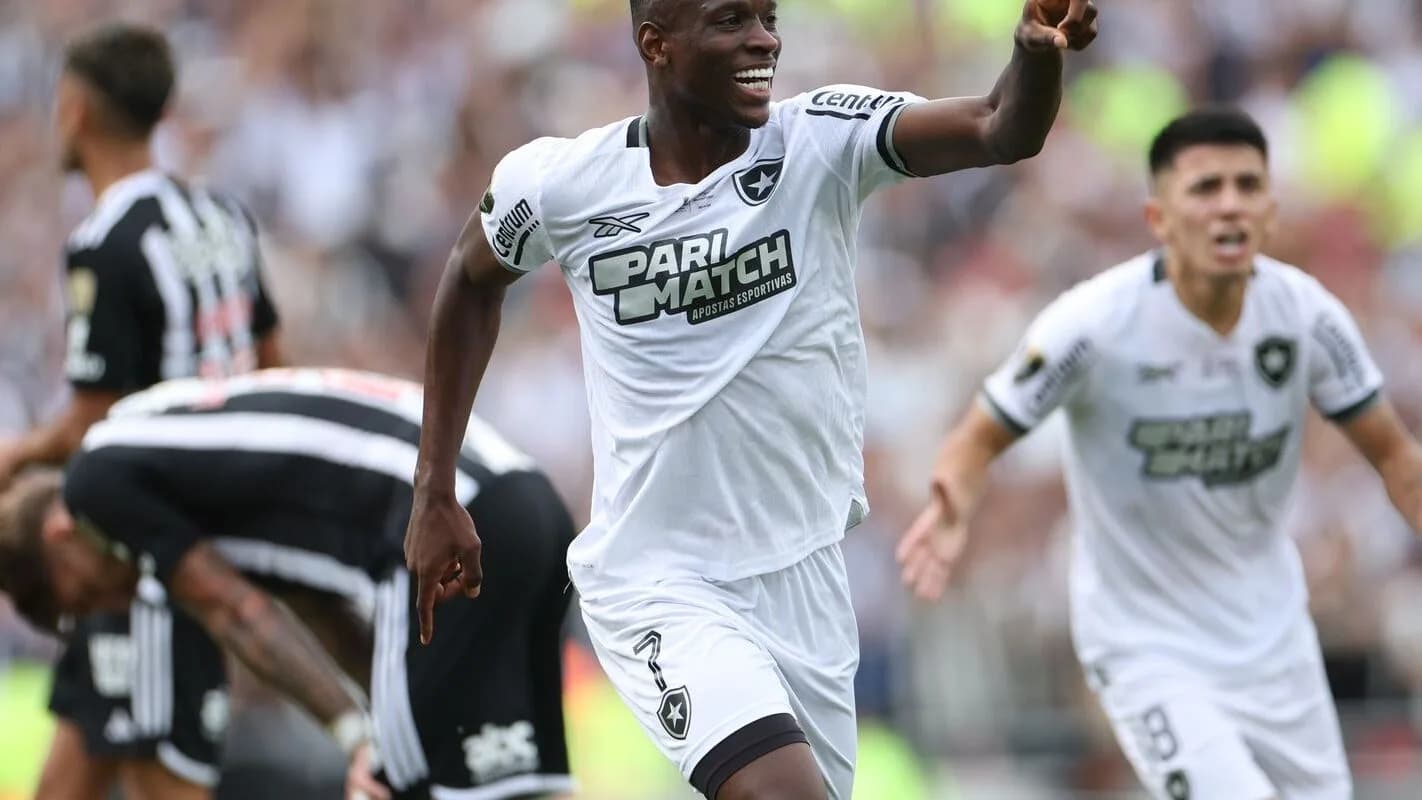 Jogadores do Botafogo comemoram gol em jogo recente do time