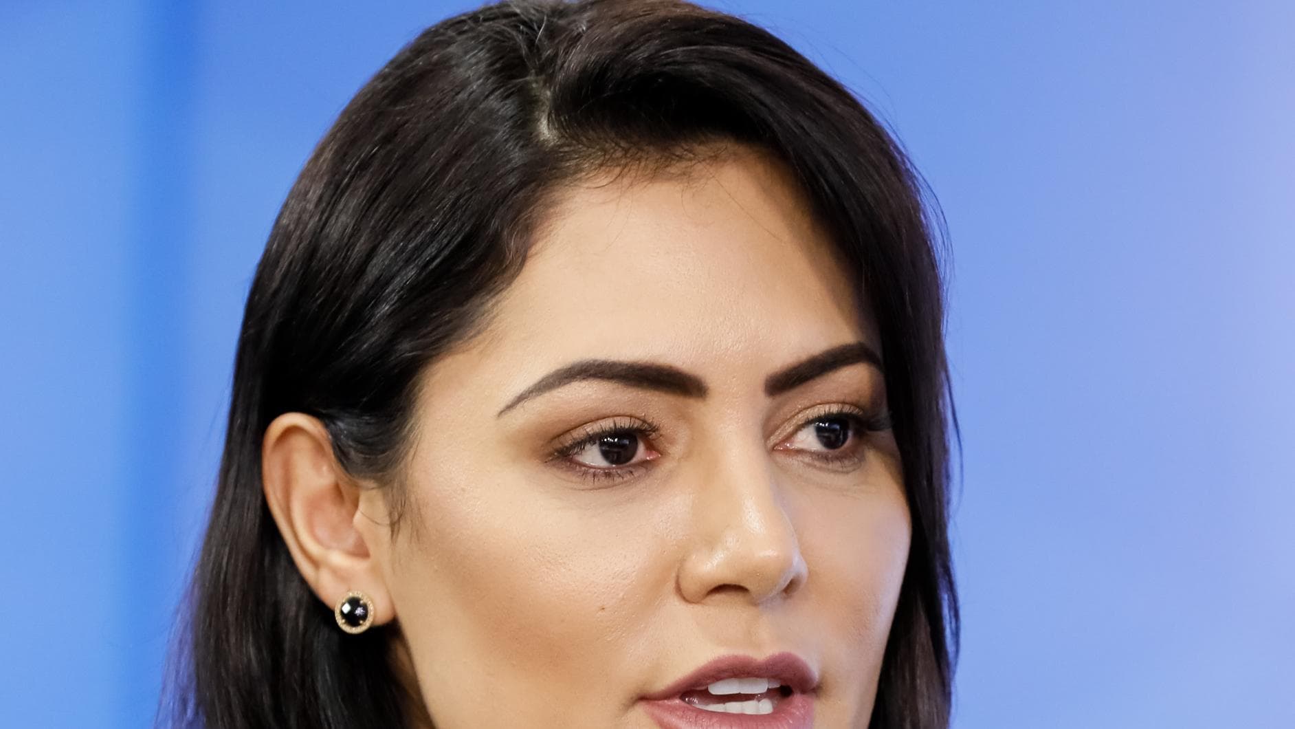 Michelle Bolsonaro discursa ao microfone, em foto de arquivo de 2019