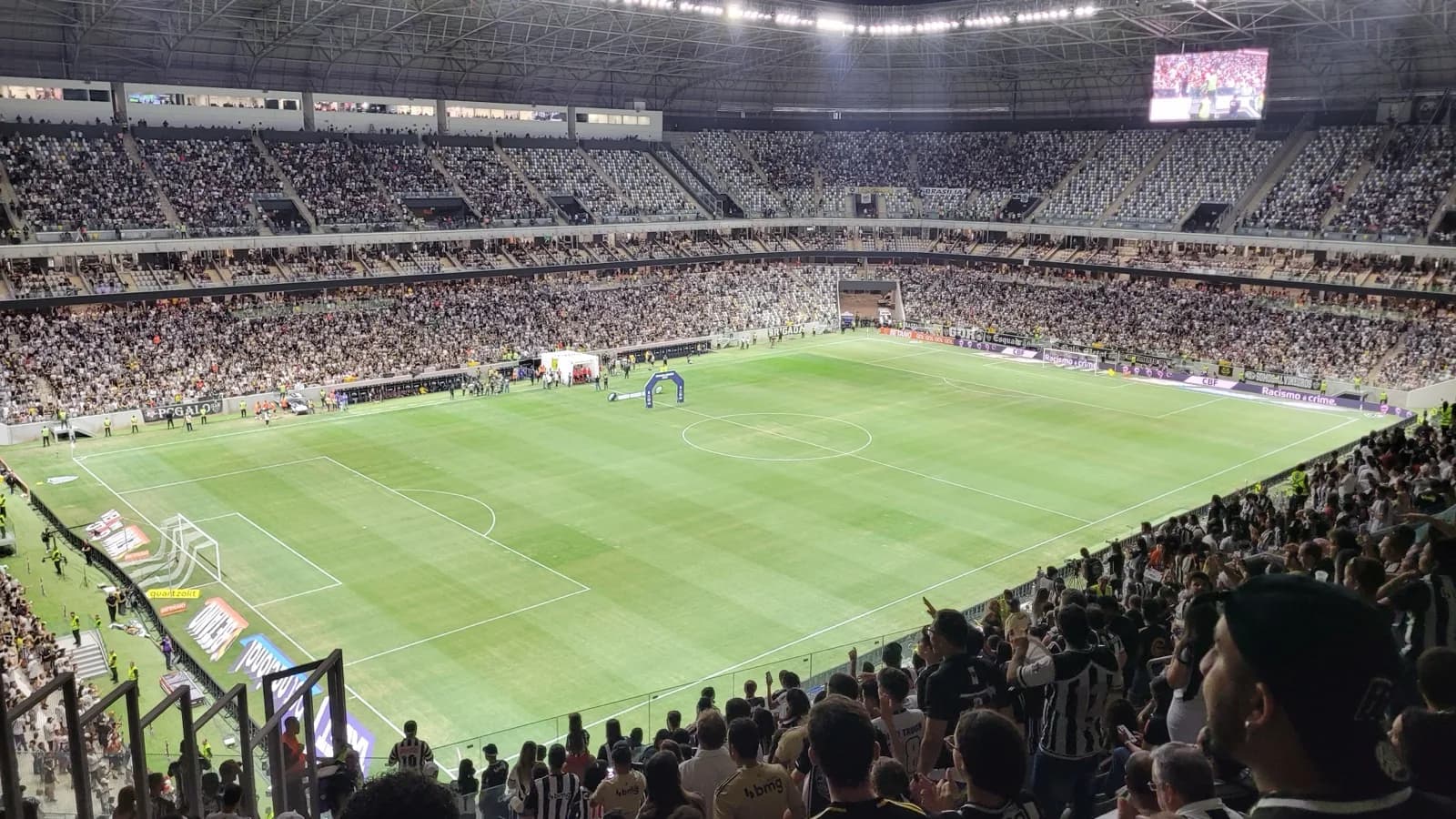 Torcida do Atlético-MG lota a Arena MRV antes de partida
