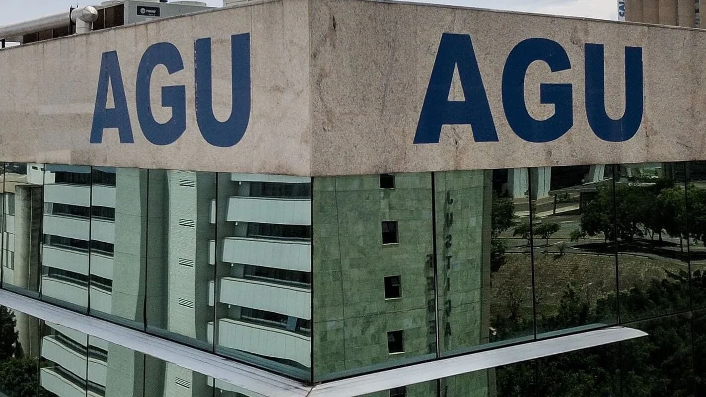 Fachada do prédio da Advocacia-Geral da União (AGU), em Brasília