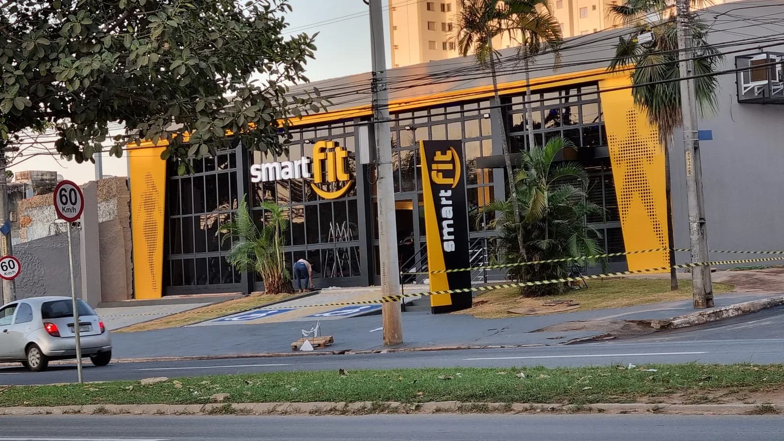 Fachada de uma unidade da academia Smart Fit, foto de arquivo