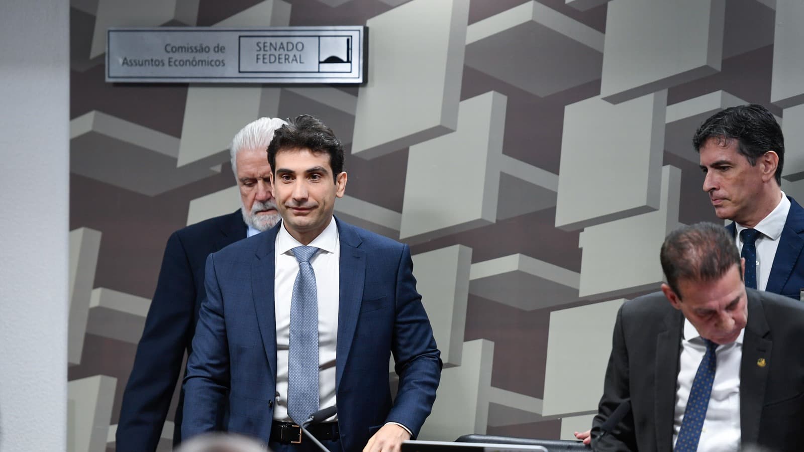 Gabriel Galípolo, presidente do Banco Central, na Comissão de Assuntos Econômicos do Senado, em Brasília (foto de arquivo)