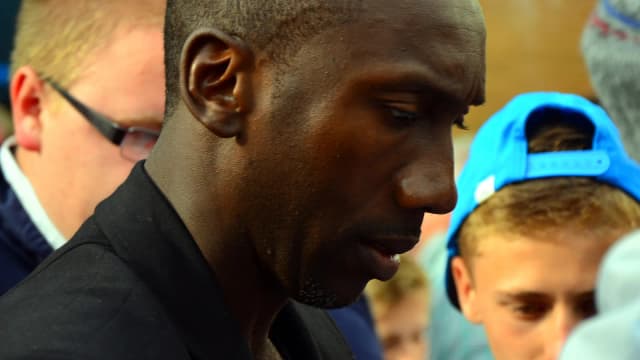 Jimmy Floyd Hasselbaink em evento público, foto de arquivo