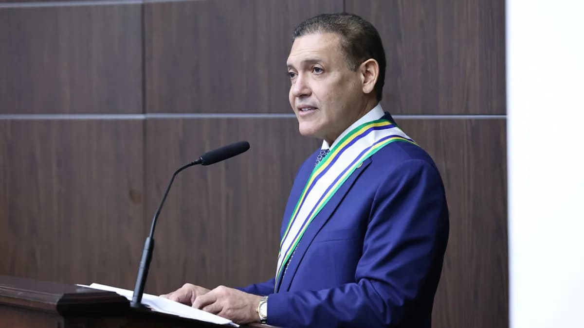 O ministro Kássio Nunes Marques, presidente do TSE, discursa em cerimônia institucional