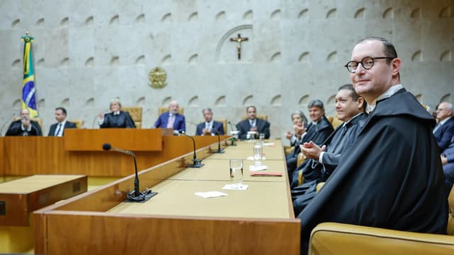 Ministros do STF durante sessão solene no plenário do tribunal, em Brasília