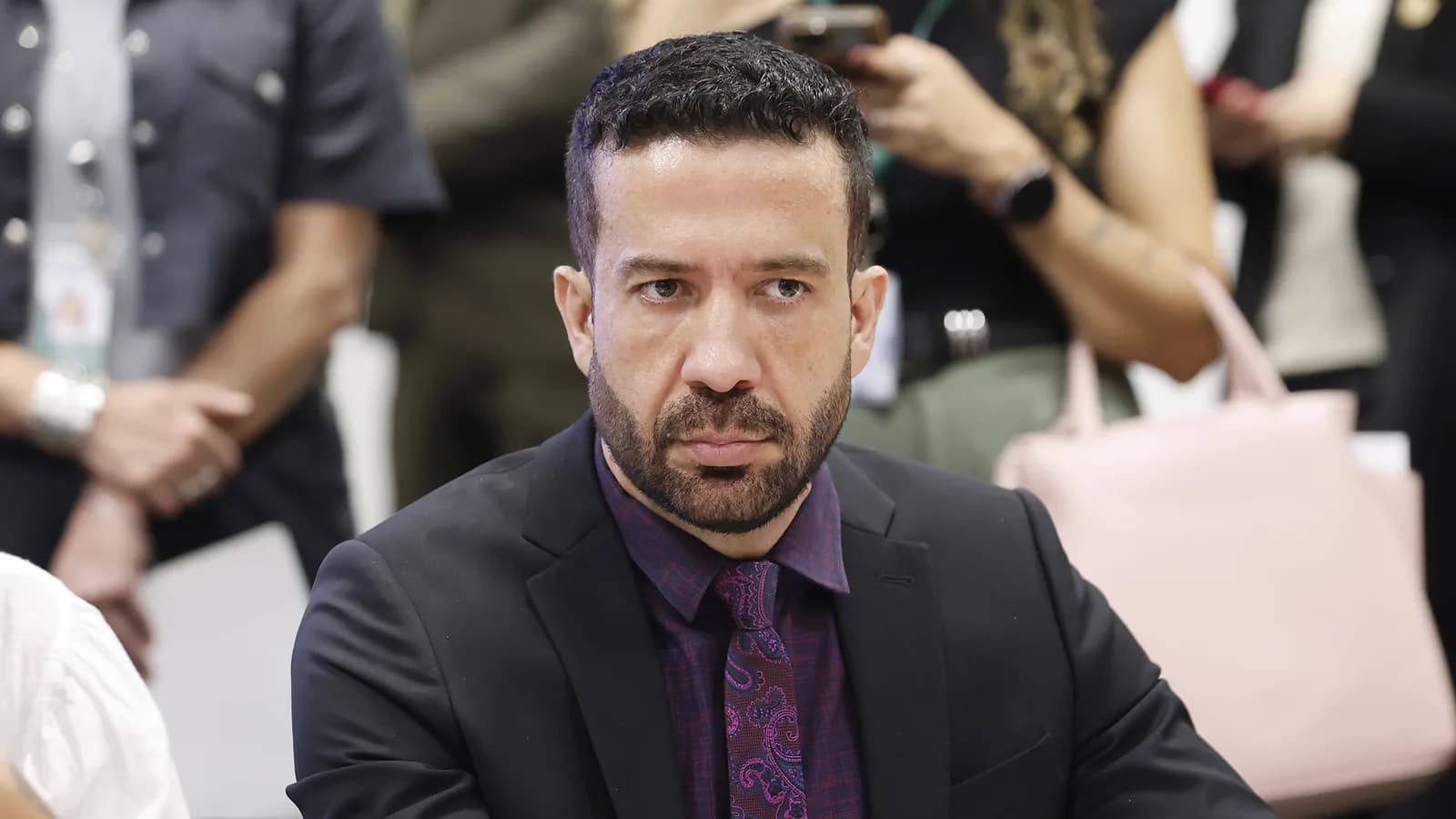 O deputado federal André Janones (Rede-MG) em reunião de líderes na Câmara dos Deputados