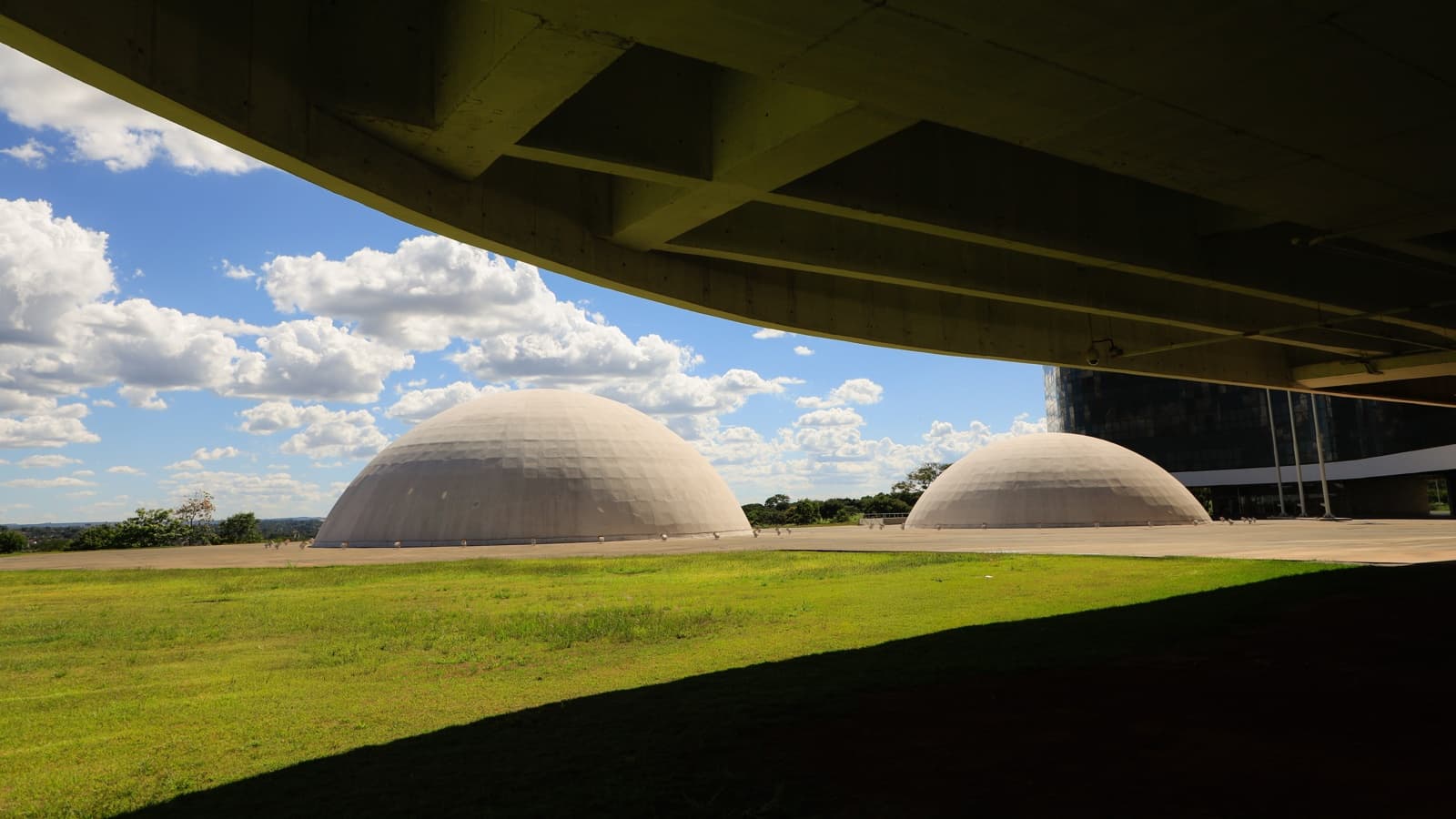Cúpulas da sede do Tribunal Superior Eleitoral em Brasília, imagem de arquivo