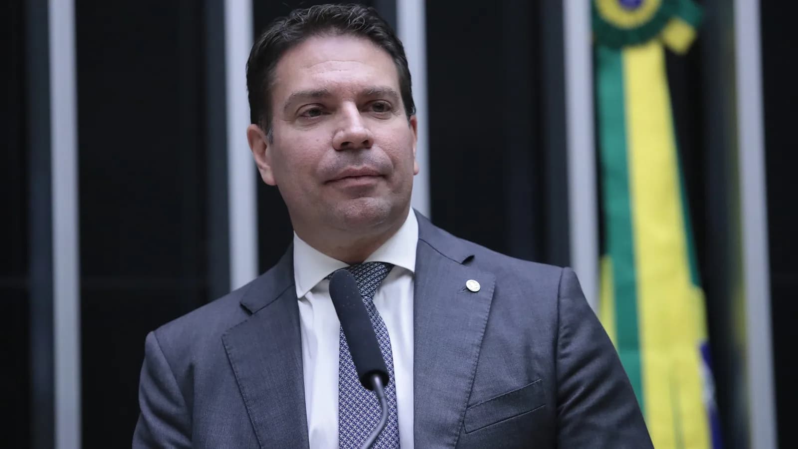 Alexandre Ramagem, ex-diretor da Abin e marido de Rebeca Ramagem, em foto de arquivo na Câmara dos Deputados