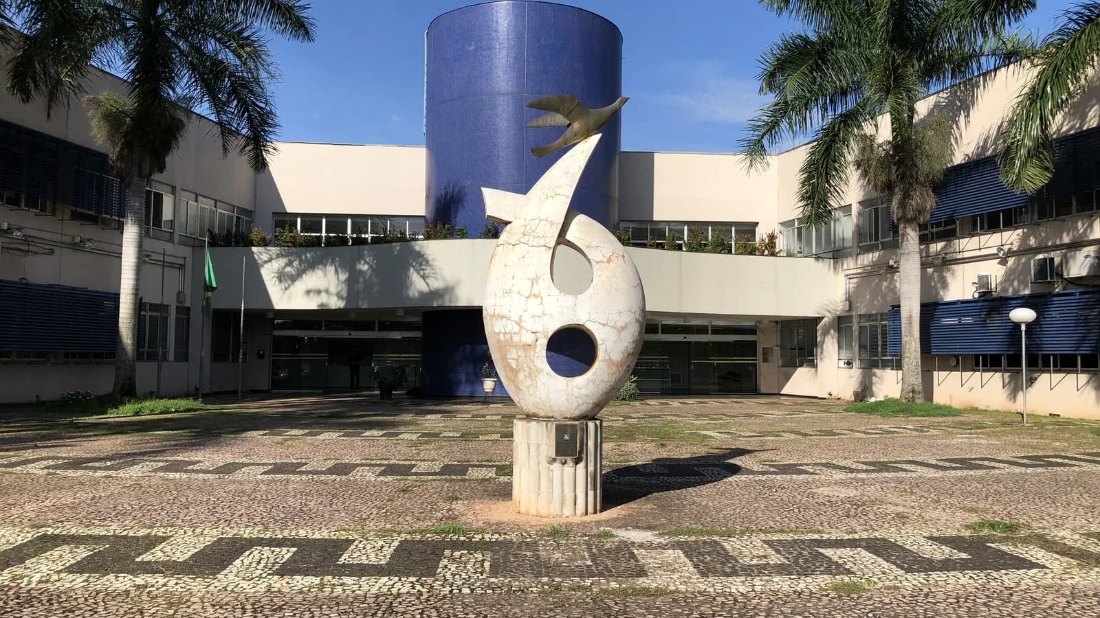 Prédio da Reitoria da Universidade Federal de Goiás, em Goiânia