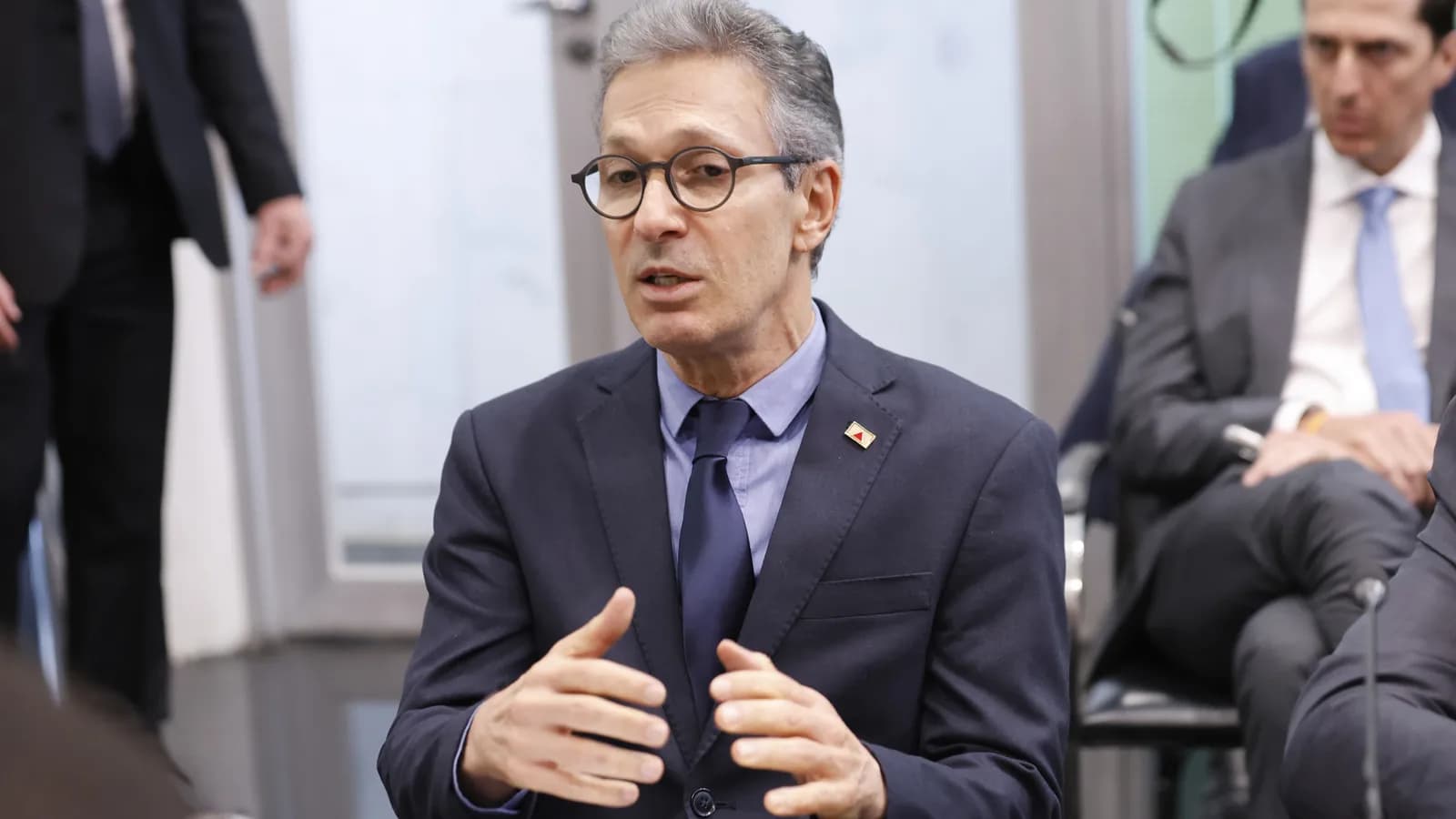 O ex-governador de Minas Gerais e candidato à Presidência Romeu Zema fala em reunião