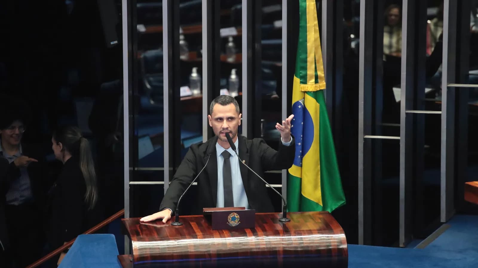 Cleitinho Azevedo discursa na tribuna do Senado, em foto de arquivo de dezembro de 2025