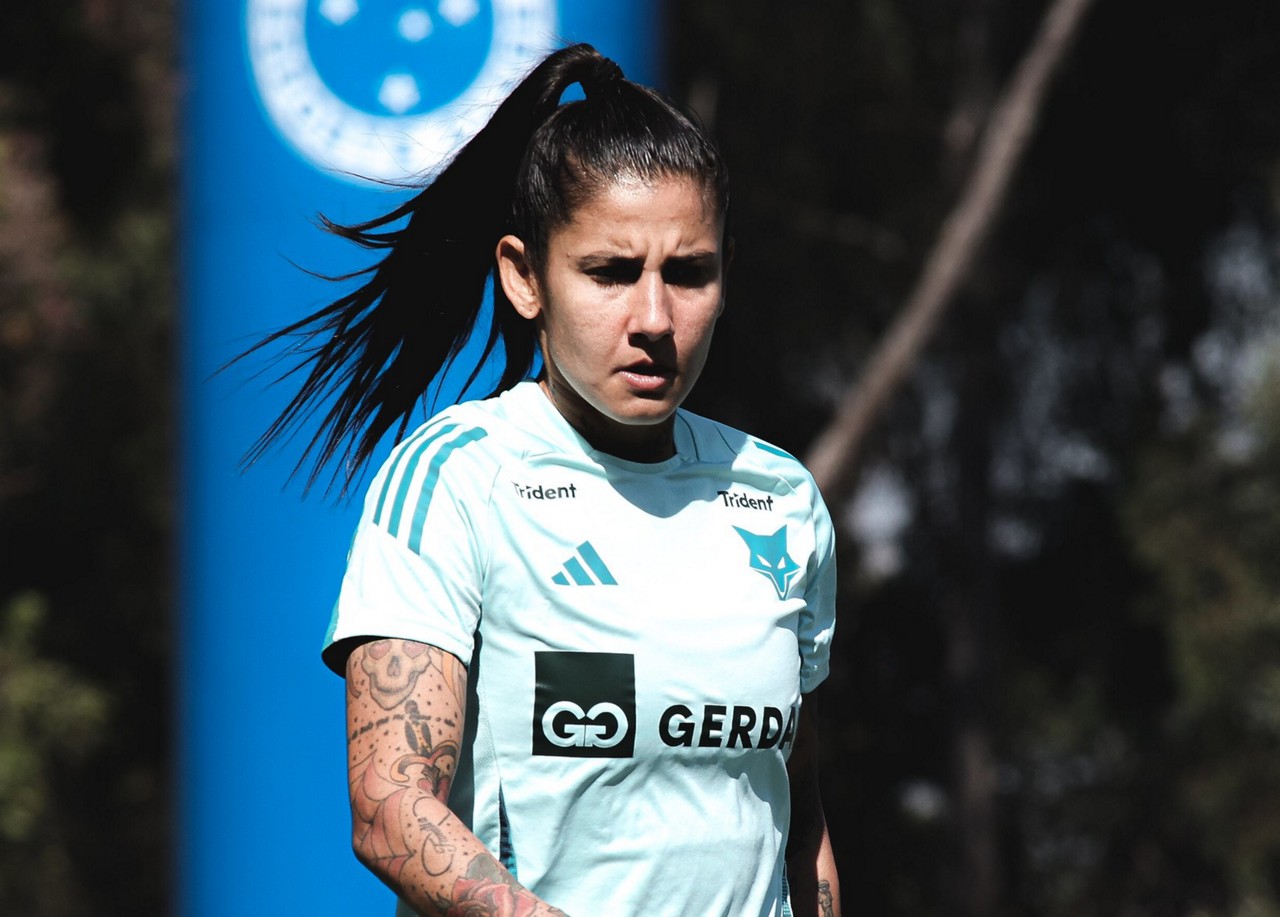 Gaby Soares vê confronto com Corinthians como oportunidade de redenção