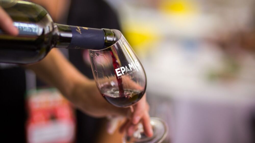 Epamig lidera pesquisas sobre rastreabilidade e origem geográfica de vinhos, azeites e cafés mineiros
