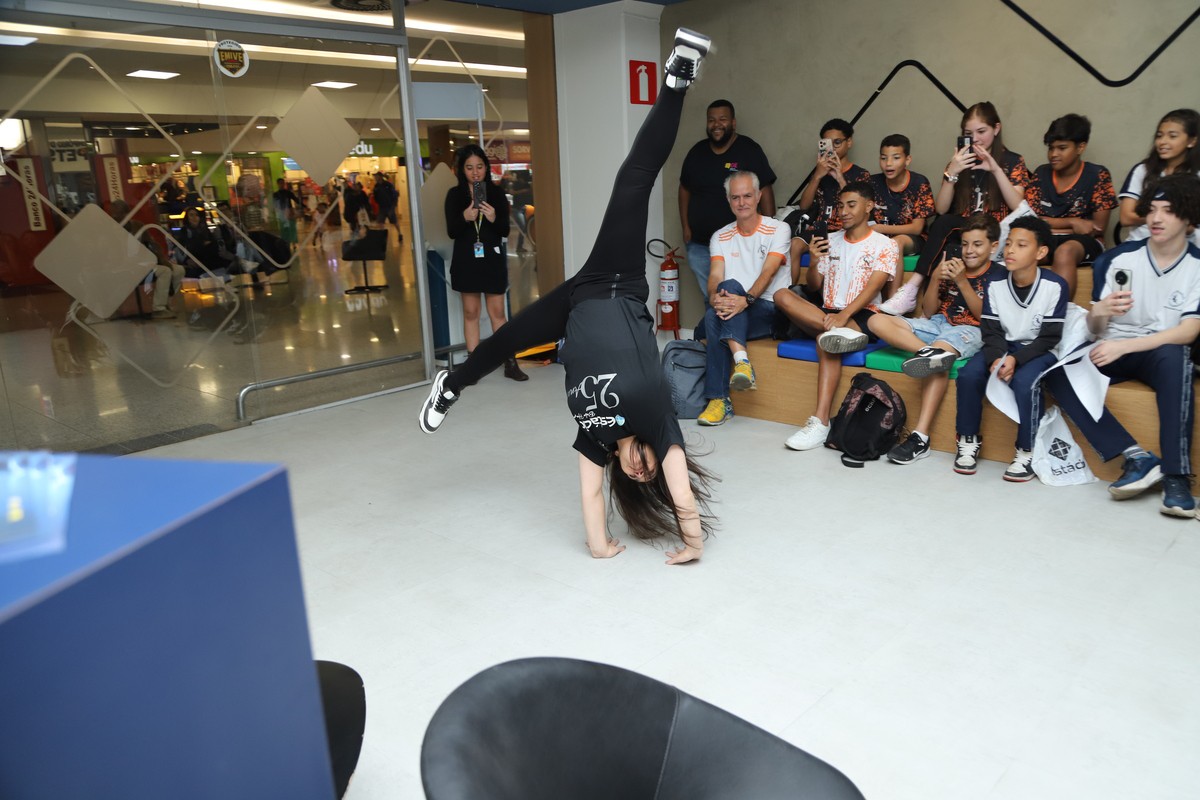 Estácio BH celebra 25 anos com encontro especial entre Daniele Hypolito e alunos de escolas públicas