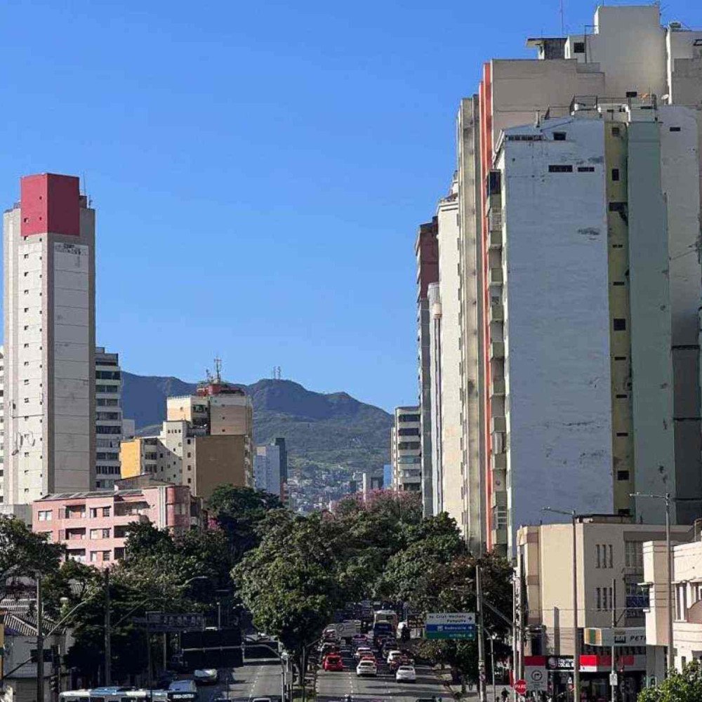 Previsão do Tempo: Chuva Isolada em Belo Horizonte Neste Domingo (8)