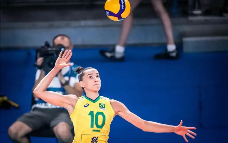 Gabi destaca força do Brasil na Liga das Nações e lições para o Mundial de Vôlei