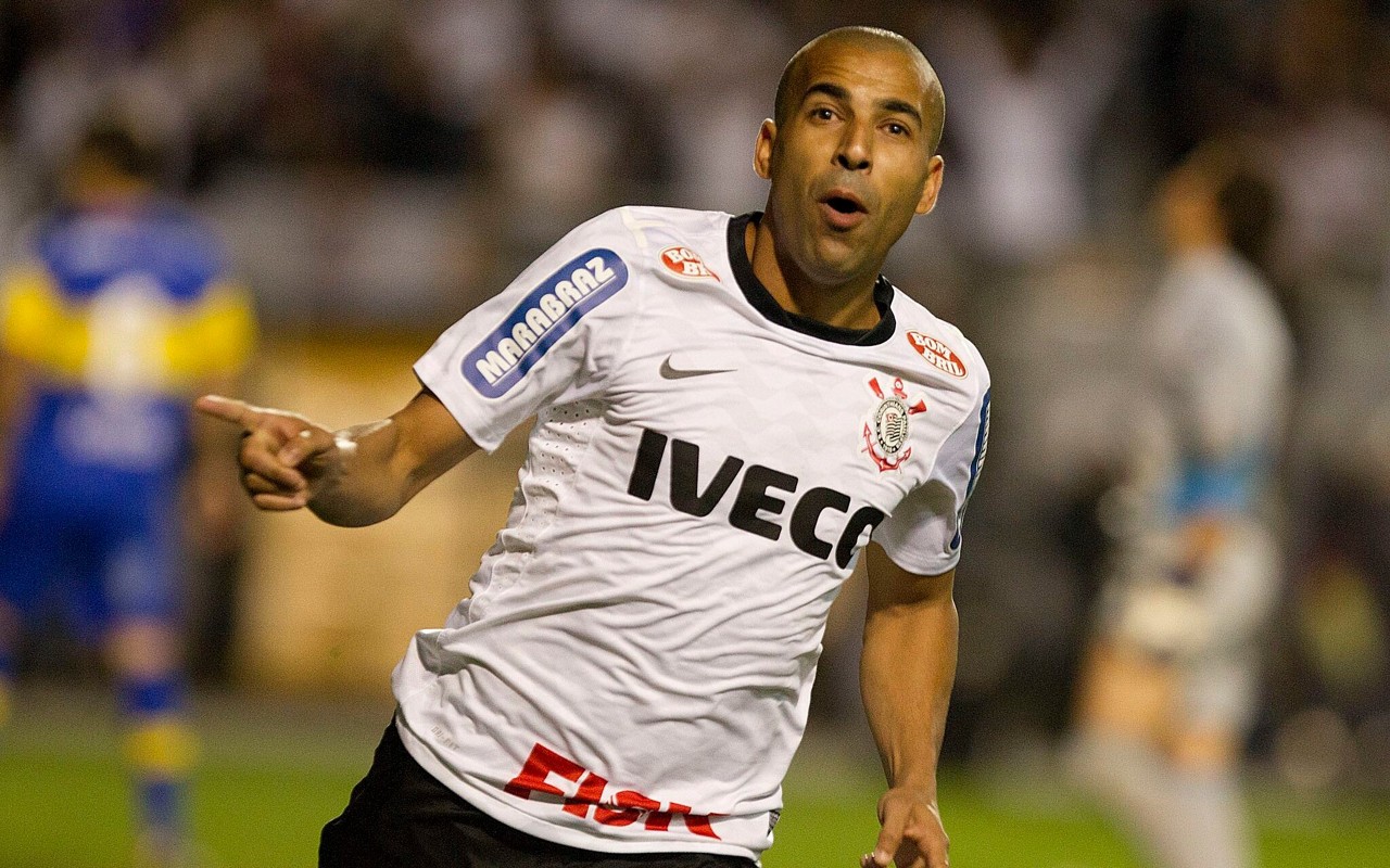 Sheik relembra Libertadores do Corinthians e se emociona: 'Pai Tite'