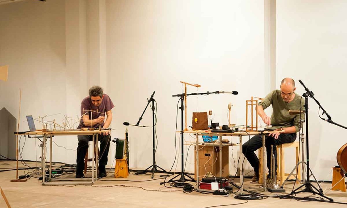 O Grivo realiza concerto gratuito com improvisações em Belo Horizonte